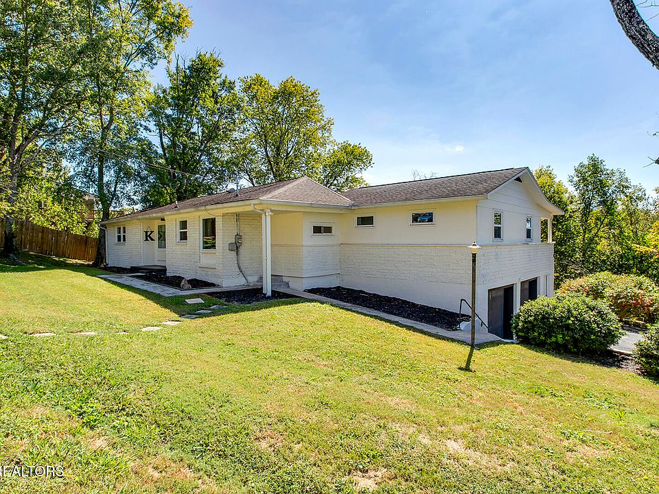 1st image of 812 Sunset Dr