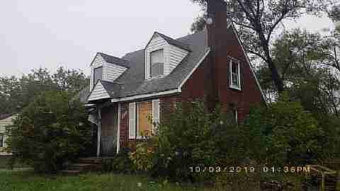 9901 Manor