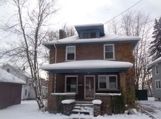 1017 Burr St, Jackson, MI 49201