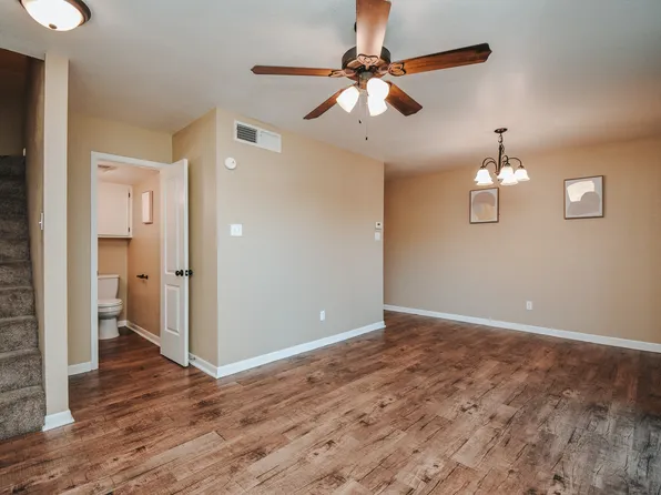 1913 Melrose Ave APT B, Victoria, TX 77901