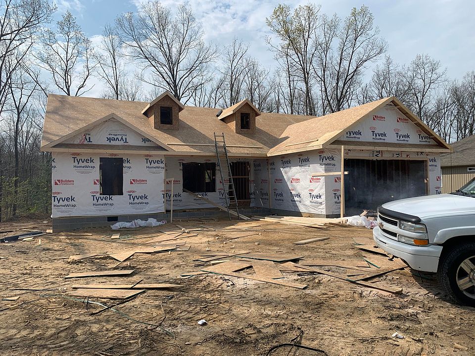 2nd image of 39 Oakmont Way