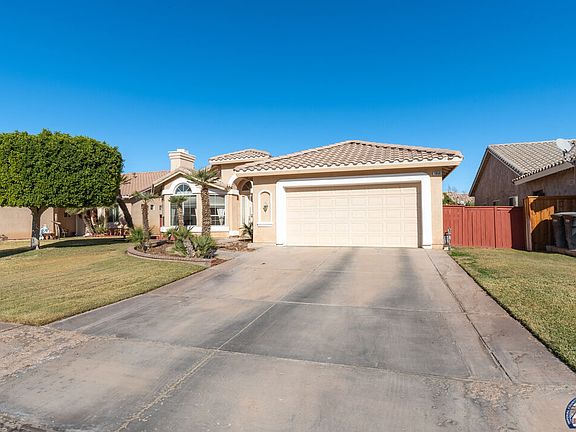 3rd image of 1050 Chaparral Dr