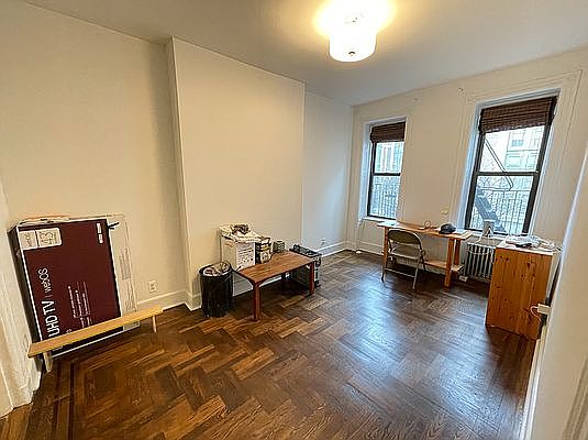 1st image of 322 W 47th St APT 4F