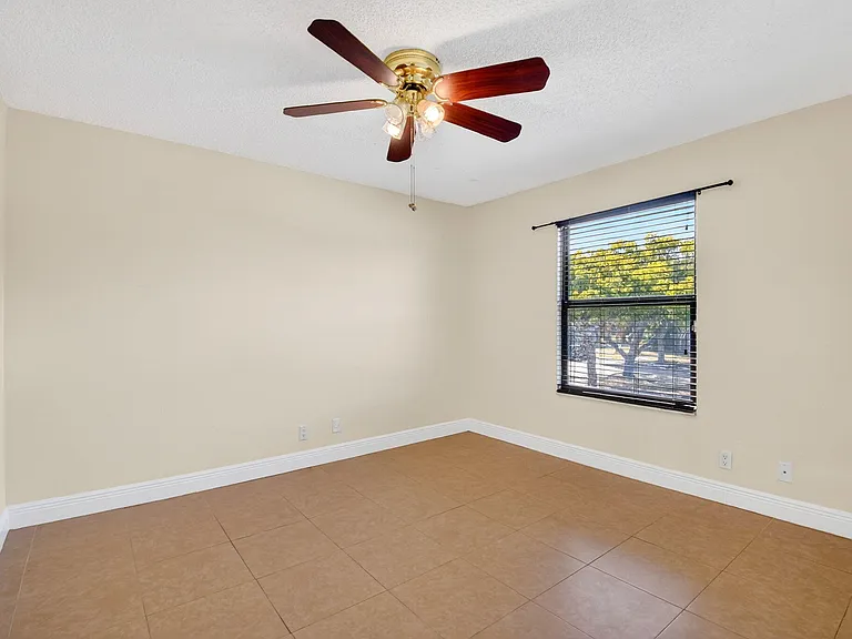 18 Crossings Cir #F — Photo 20