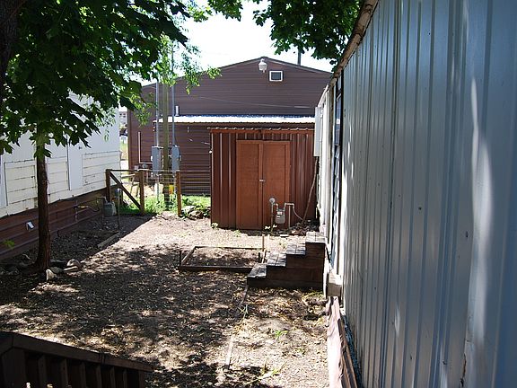 3rd image of 129 N 2nd St W APT 1