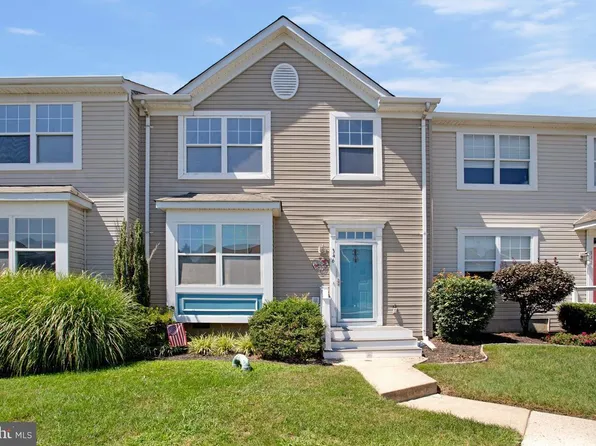 346 Creekside Commons Ct, Stevensville, MD 21666