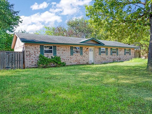 3rd image of 3609 Dana Dr