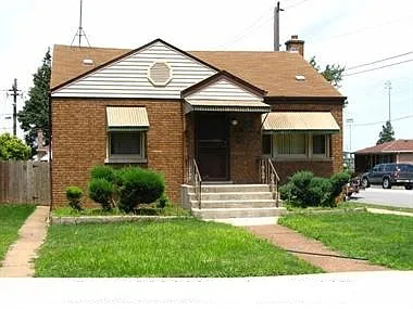 50 E Brayton St photo 1