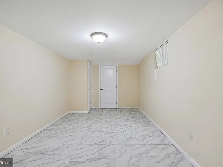 8805 Bolero Ct — Photo 49