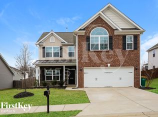 5390 Holbein Gate Rd, Walkertown, NC 27051