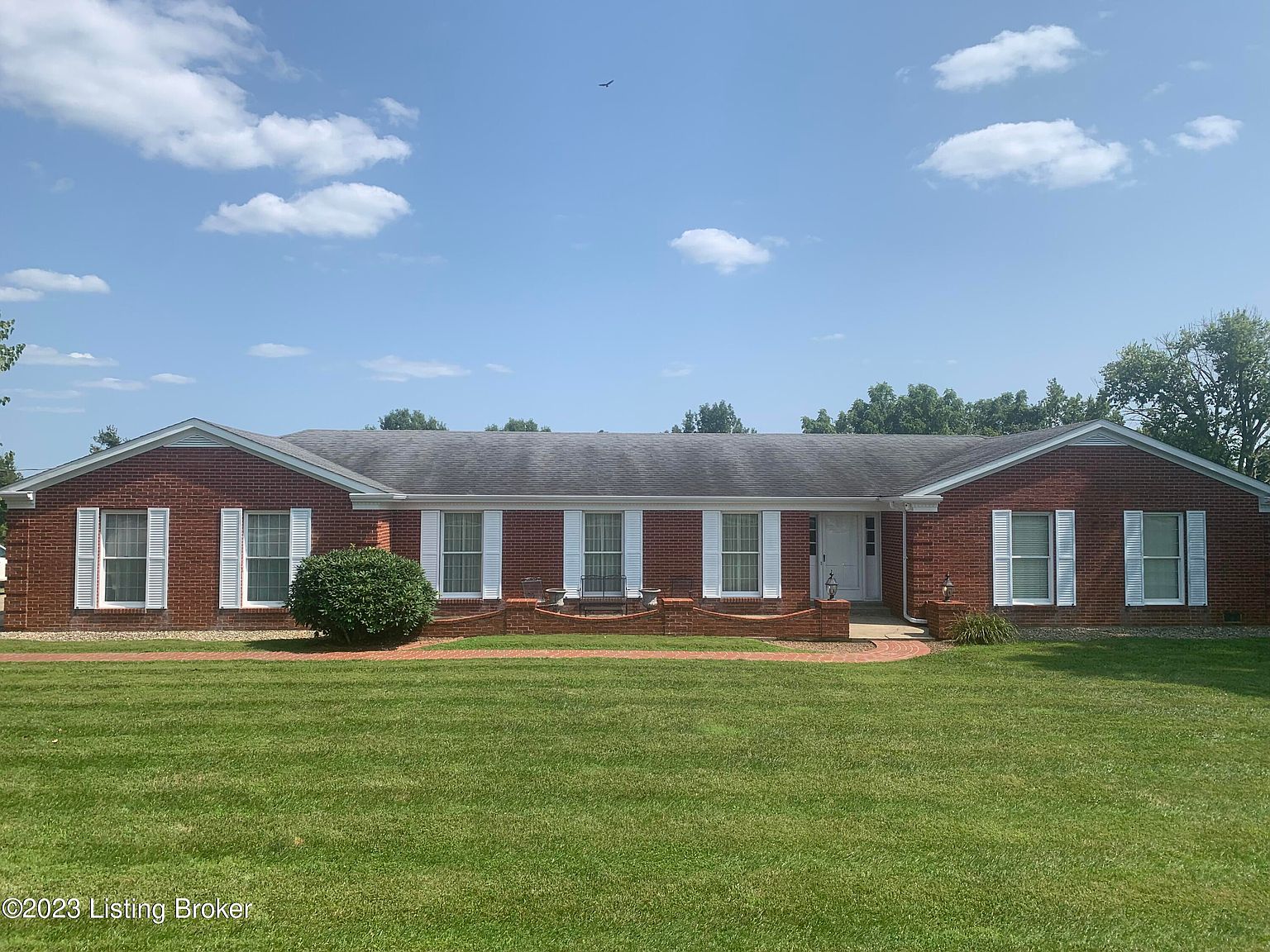 6925 Lawrenceburg Rd, Chaplin, KY 40012 | MLS #1642214 | Zillow