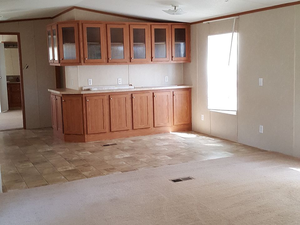 Living & kitchen