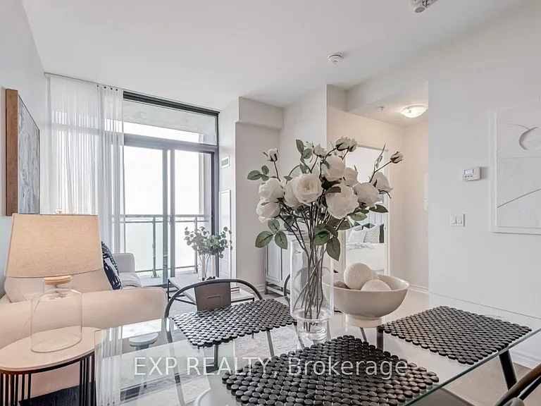 2522 Keele St #704 — Photo 16