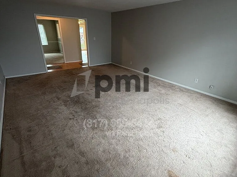 6460 Park Central Way — Photo 33