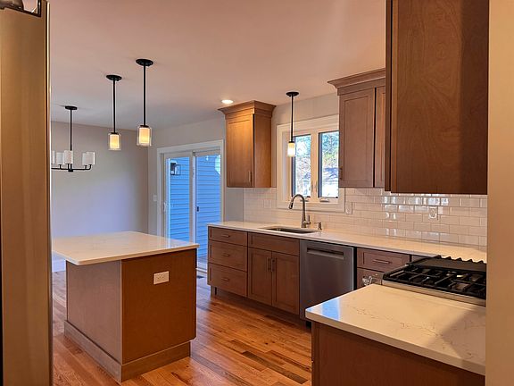 3rd image of 57 Wilderness Drive