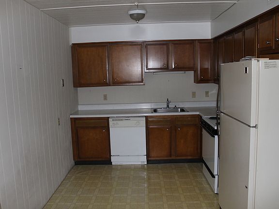 3rd image of 1 Welty Ave