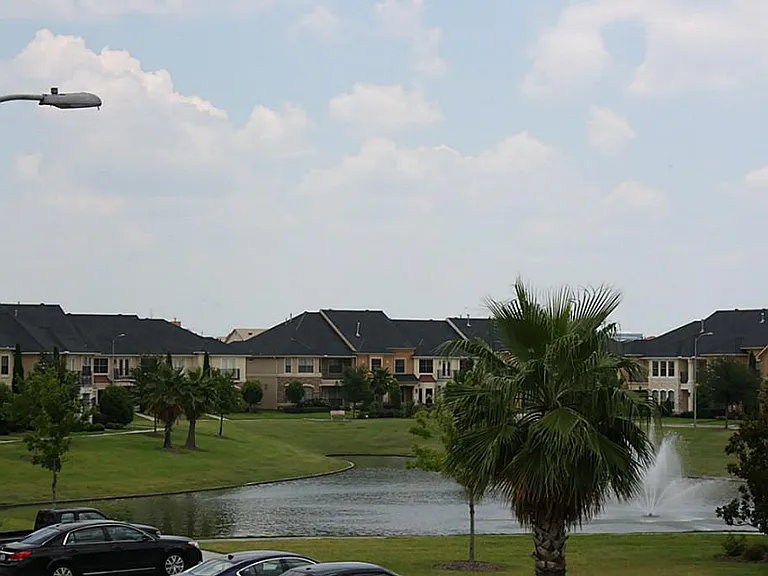 2046 Palm Forest Ln — Photo 14
