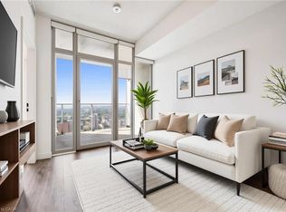 60 Frederick St #2913, Kitchener, ON N2H 0C7