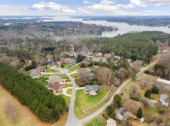 5th image of 107 Knox Haven Ln
