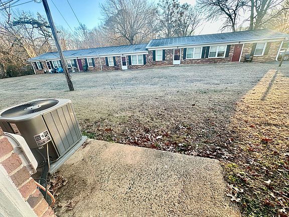 5th image of 900 Junius St APT C