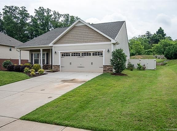 2nd image of 130 Jobe Dr