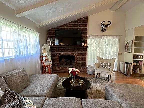 3rd image of 3503 Dolphin Dr #A