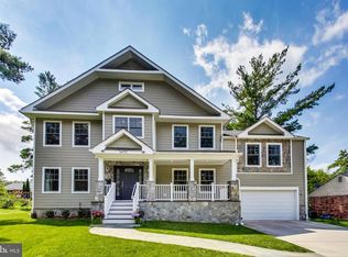 6410 Wilson Ln, Bethesda, MD 20817