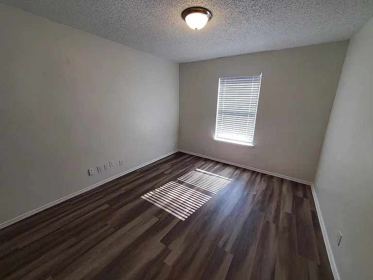 124 Whisper Way — Photo 10