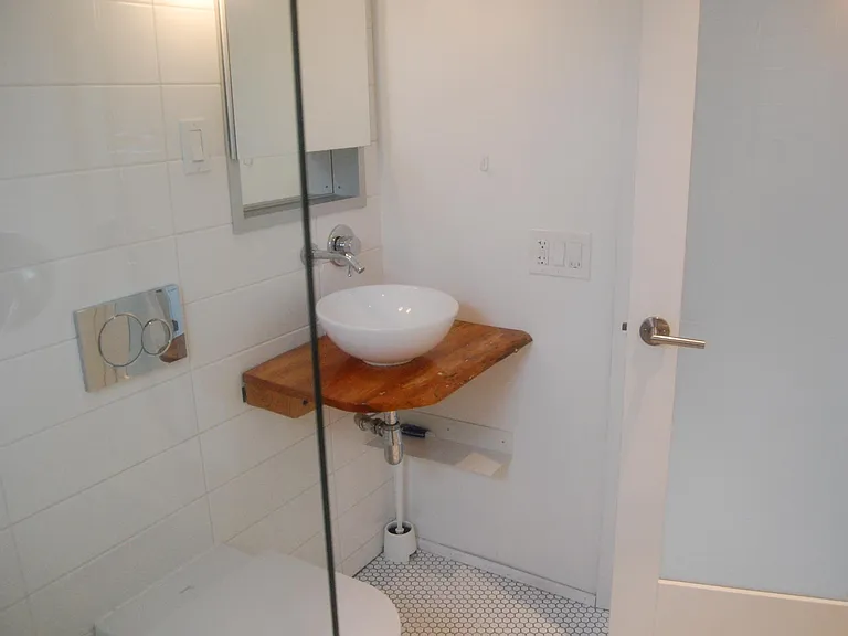 1014 Exchange St — Photo 42