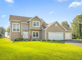 510 Zierke Ct, Winnebago, IL 61088