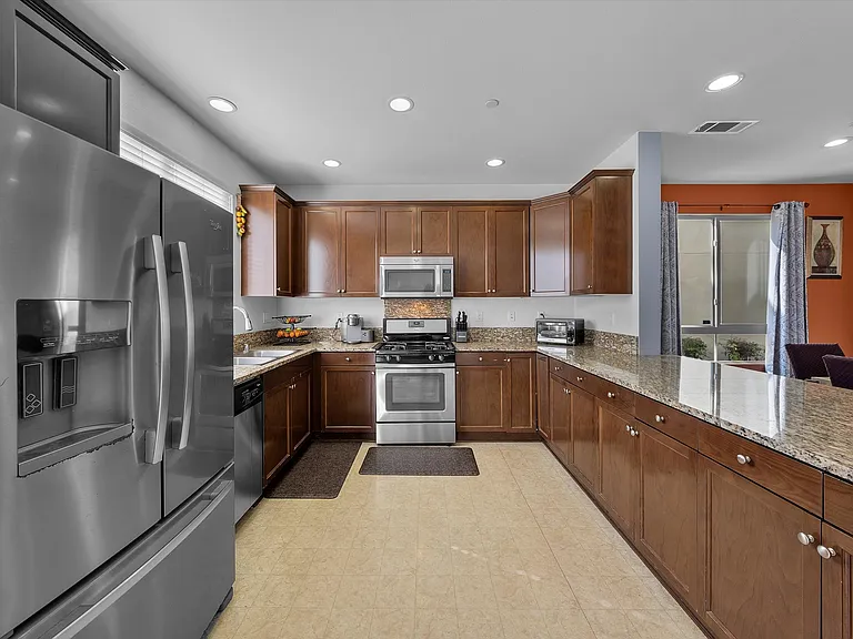 2598 Denali Ct — Photo 11