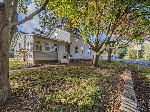 7097 Van Buren Rd, Baldwinsville, NY 13027