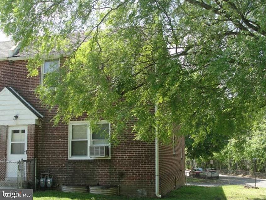 1st image of 40 Elsmere Blvd