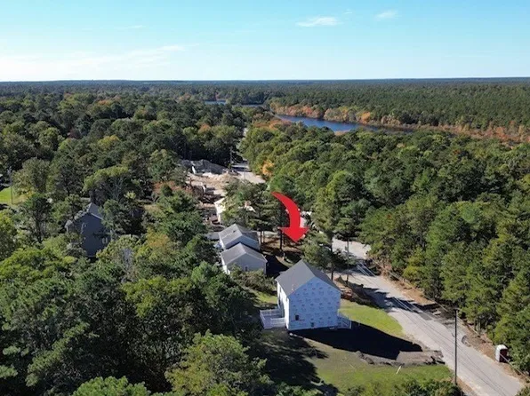 45 Blissful Ln, Wareham, MA 02571
