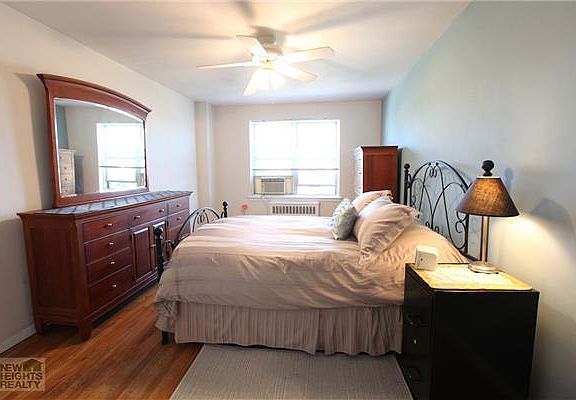 4th image of 532 W 218th St #4L
