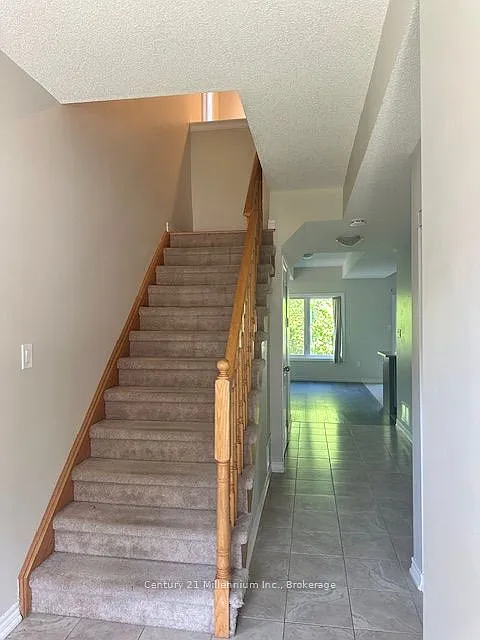 3 bed, $2,595 — Photo 2