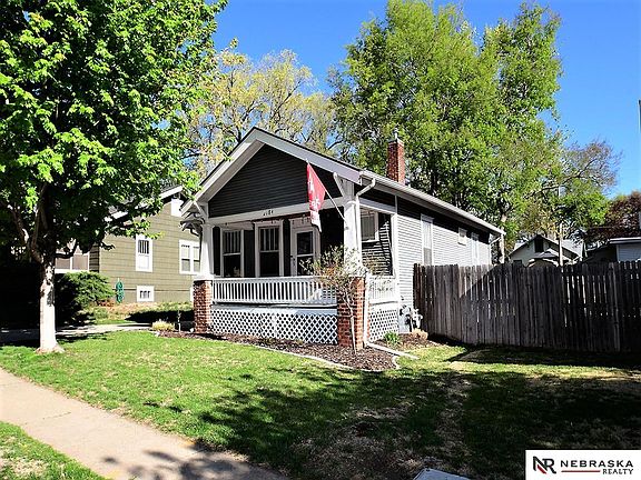 2nd image of 2784 Arlington Ave