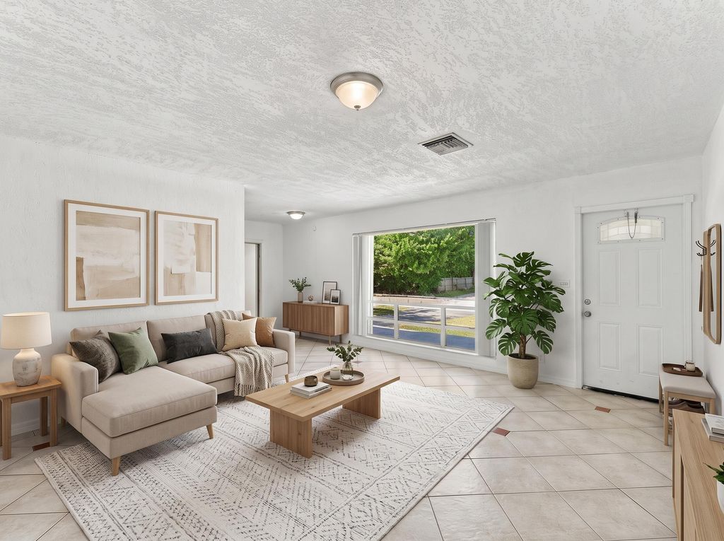 1810 NE 42ND Street, photo 6
