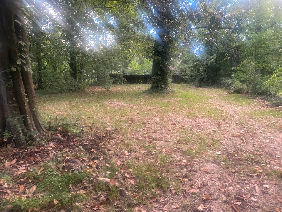 2nd image of 6377 Beechwood Dr