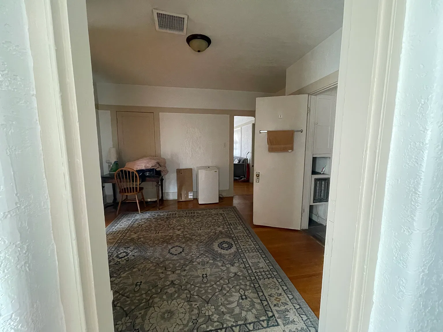 4 bed, 2100 sqft, $750 — Photo 4
