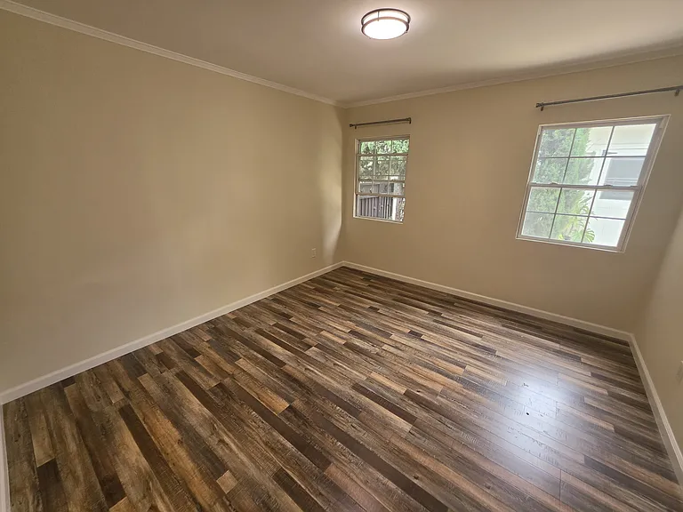 1250 S Orange St — Photo 10