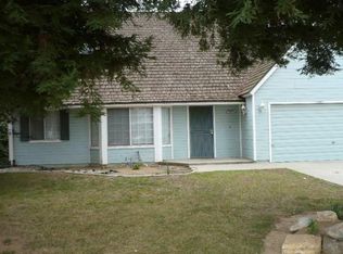 1241 Burl Ave, Clovis, CA 93611