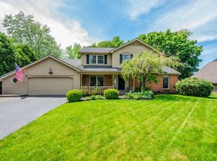 121 Berchman Dr, Rochester, NY 14626