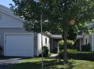 731 Starboard Point, Schaumburg, IL 60194