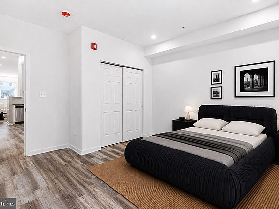 4th image of 1219 W Butler St #1