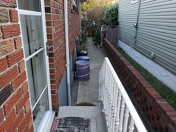 5th image of 22 Princeton Ave