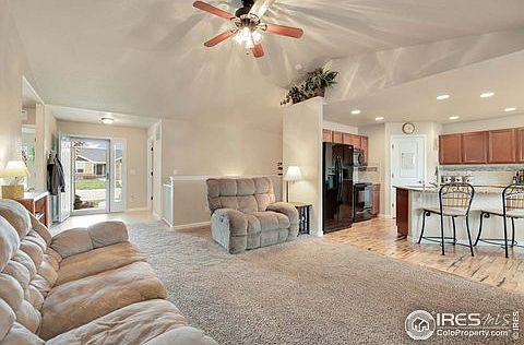 3rd image of 422 Ptarmigan St