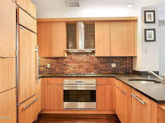 3rd image of 70 Little St W #19G