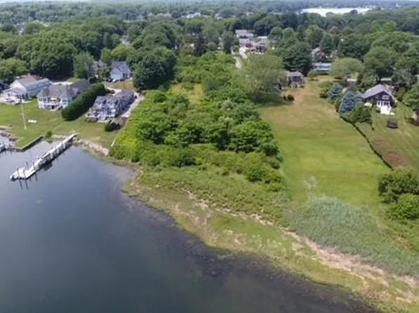 0 Hampden St, Barrington, RI 02806