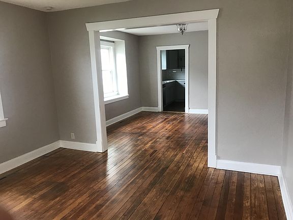 2nd image of 812 N Osage St